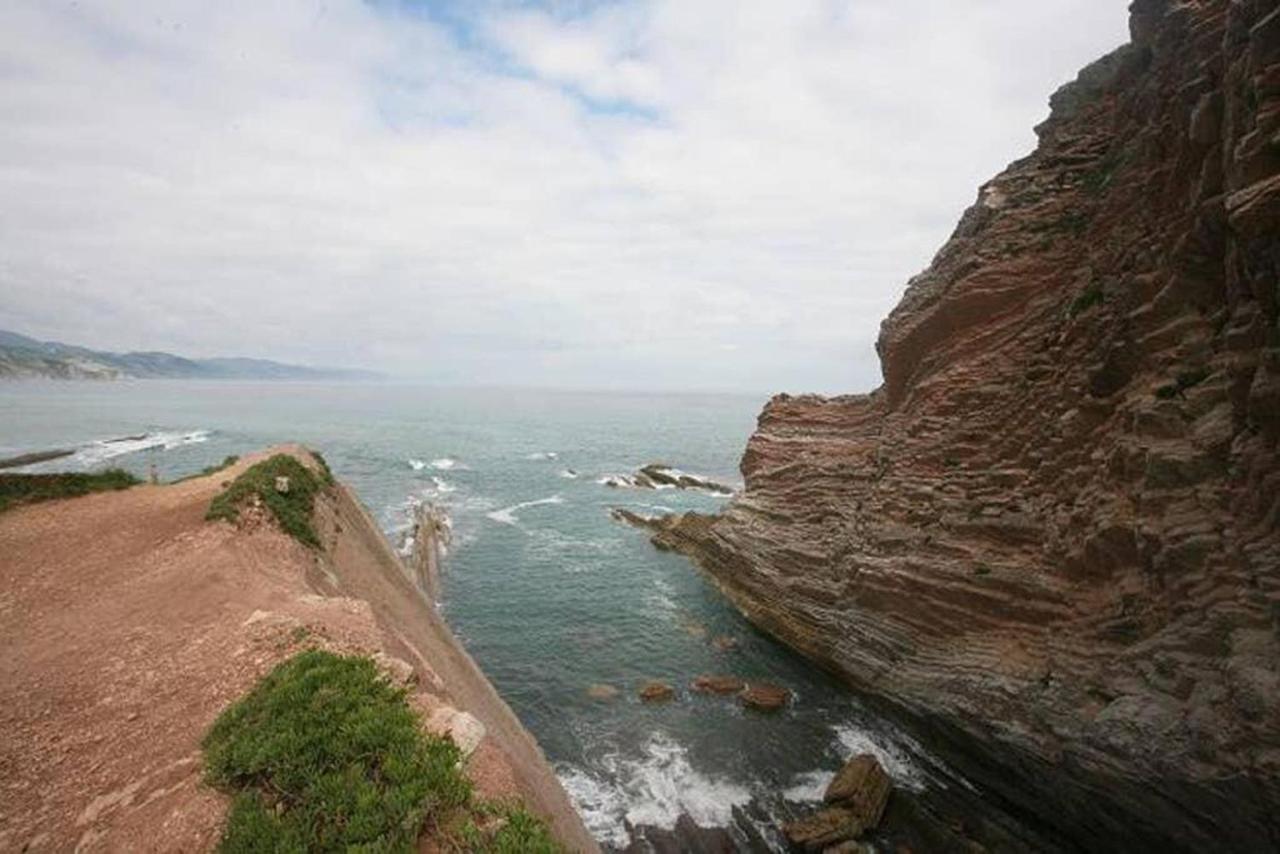 Apartamento Costa II Con Parking Exterior Comunitario Zumaia Zewnętrze zdjęcie